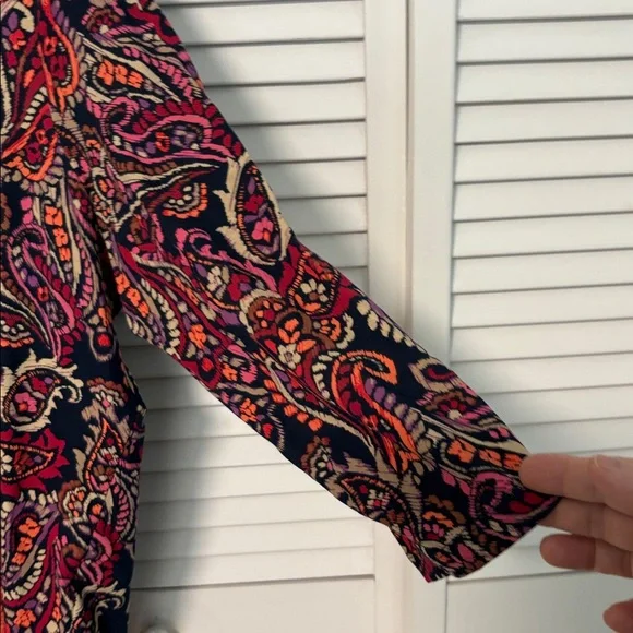 Appleseed's Paisley Blouse - Red and Black 3/4 Sleeves 2X - Picture 5 of 7